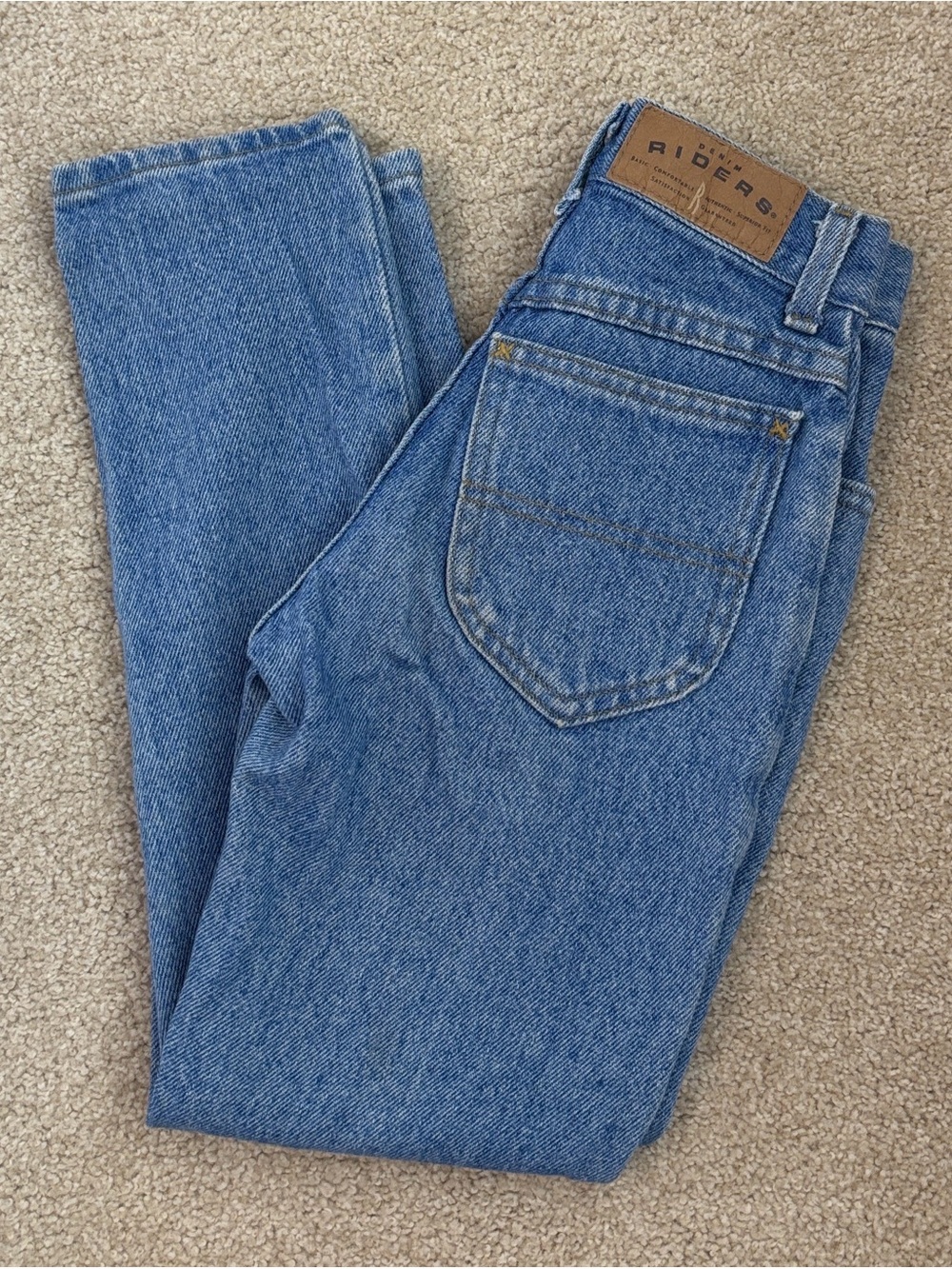 Vintage youth Lee Riders high-waisted medium-wash denim jeans size 8 Slim